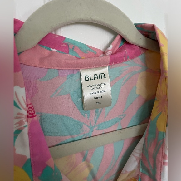 Button up - Picture 2 of 4